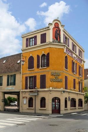 Hotel De L'Ours Coulommiers Buitenkant foto